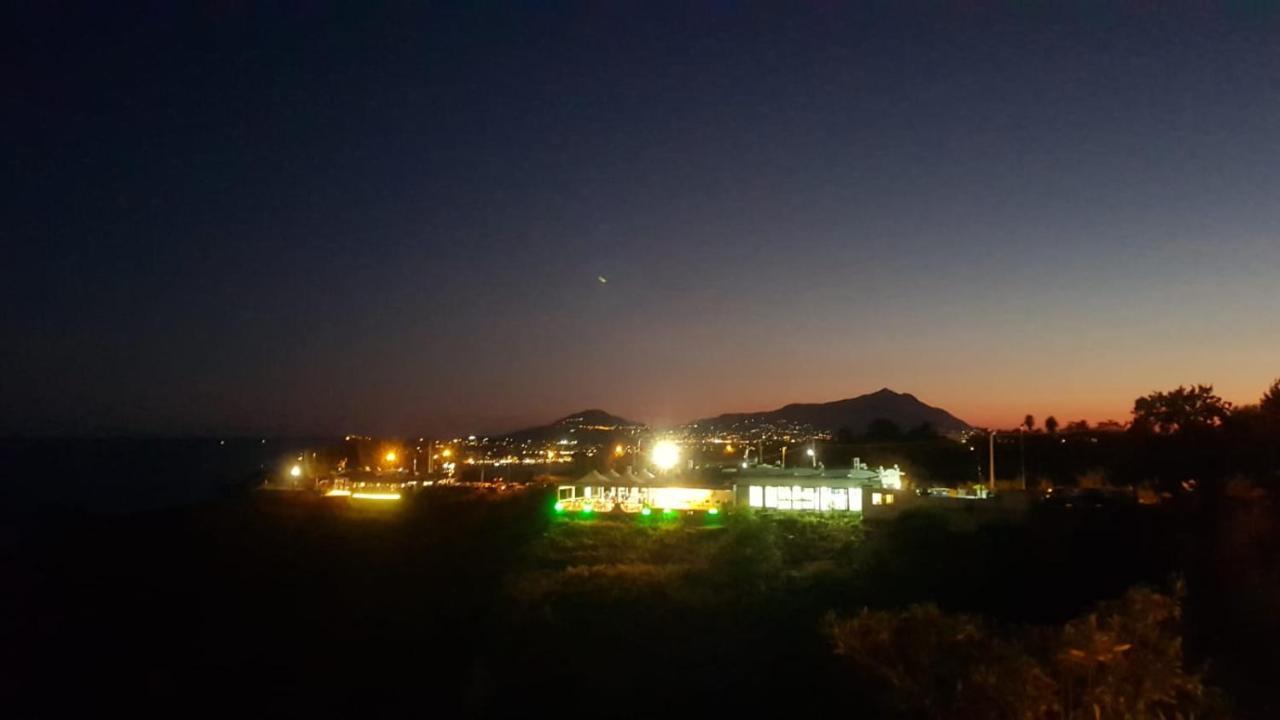 La Casa Sul Lago Bacoli Bagian luar foto